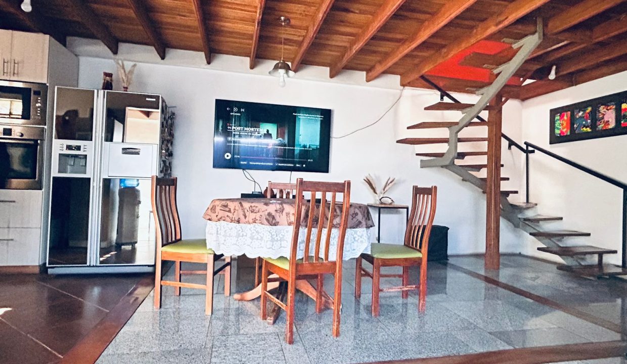 motion_photo_8956839212232596131