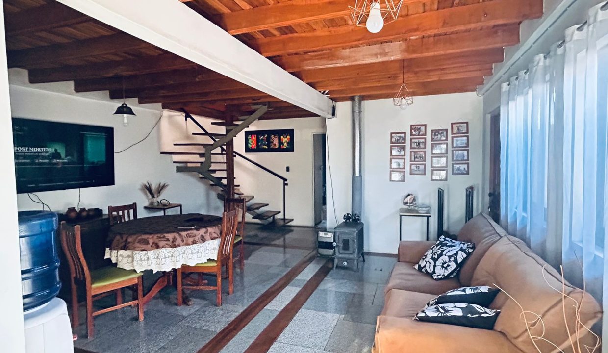 motion_photo_9135540612948457224